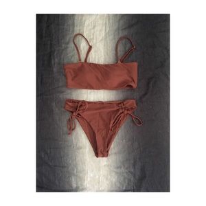 ZAFUL Bikini with detachable straps.